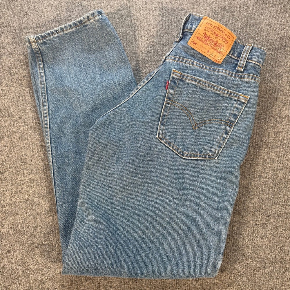 Vintage Levis 550 Relaxed Fit Jeans Mens 31x32 Medium Wash Made in Canada #4207